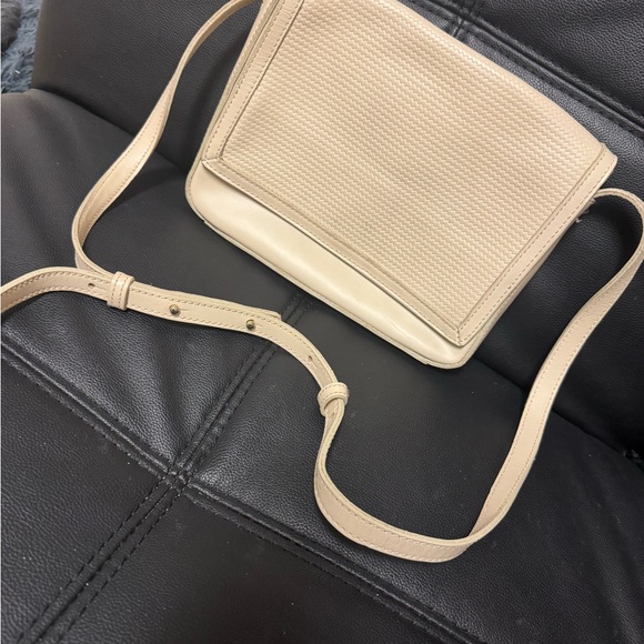 Nisolo Tan Crossbody Bag - Picture 1 of 5
